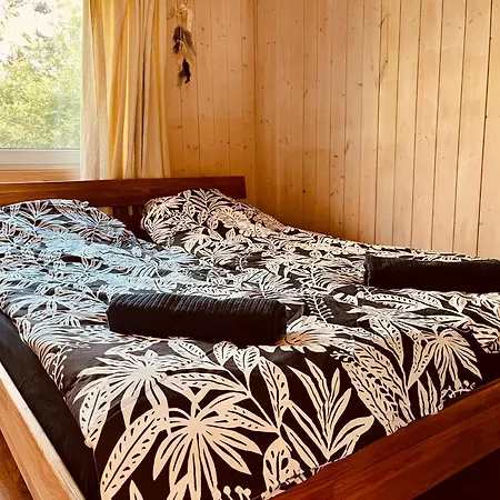 Casa de Férias Secret House Off-grid, Sauna And Outdoor Wc Muriste